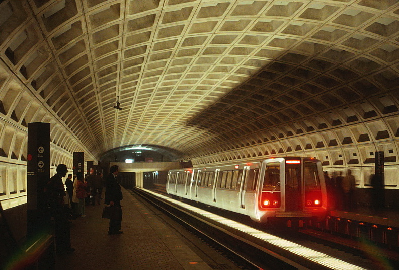 DC Metro station platform